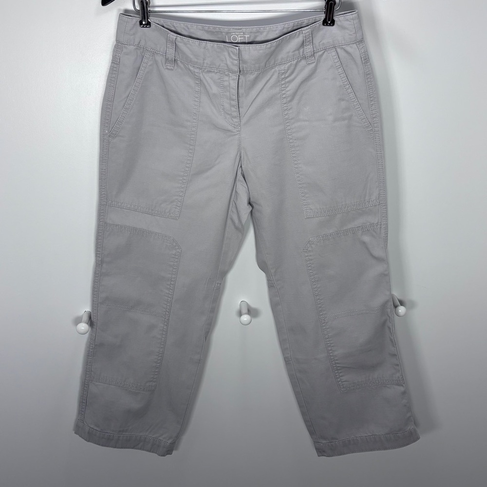 Loft Women's Gray Capri Cargo Pants Original Size 2 Cotton - Picture 2 of 6